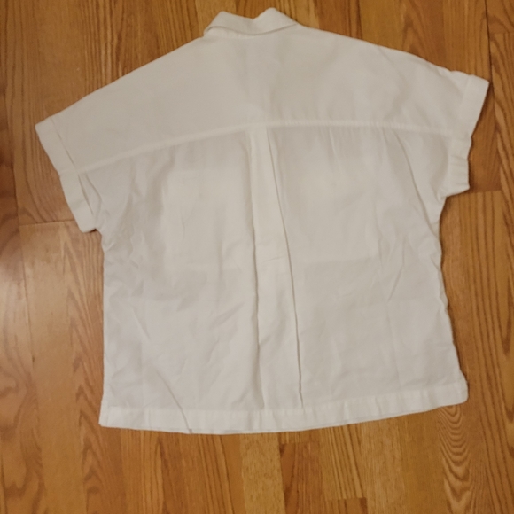 🟣 NWT White button up tshirt - Picture 4 of 4